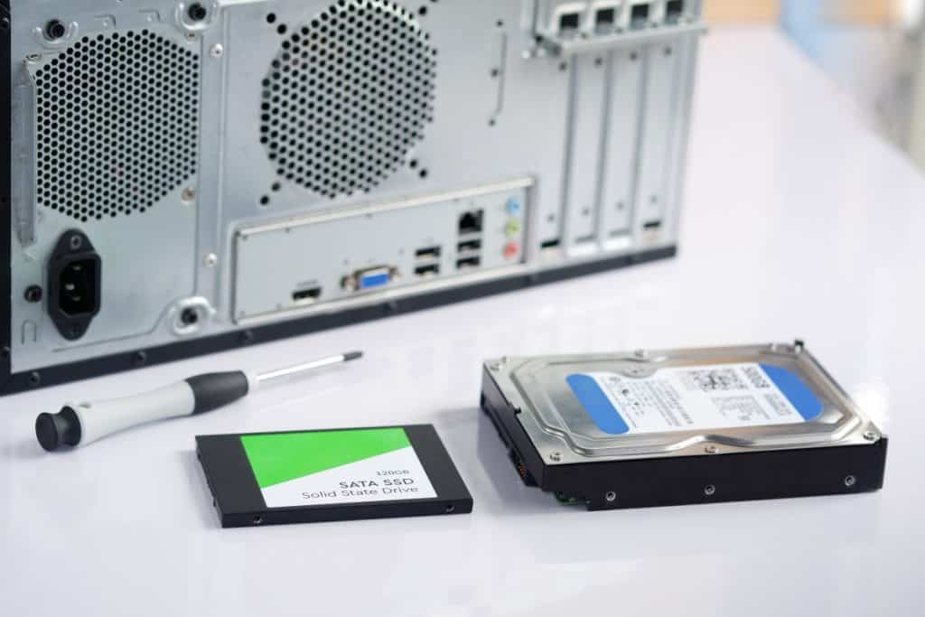 Koja je razlika između SSD-a i HDD-a i što kupiti Koja je razlika između SSD-a i HDD-a i što kupiti